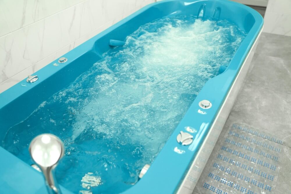 The Ultimate Guide to Hydrotherapy Tubs: What Actually Works (and What's Overhyped)